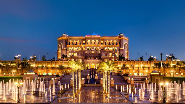 Emirates Palace, $3 Billion 7-Star Luxury Hotel in Abu Dhabi (Full 4K Tour)