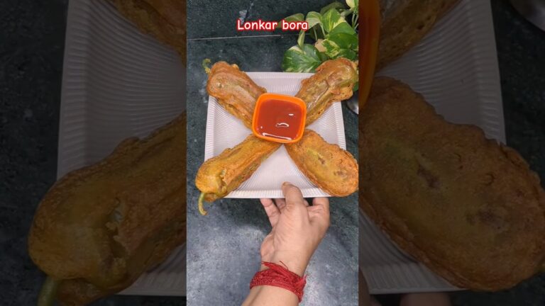 পুর ভরা লঙ্কা র বড়া॥বৃষ্টির দিনে বানিয়ে  নিন॥Stuffed Chili pakora🌶🌶