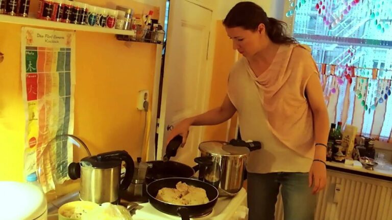 【ドイツの食卓を実際に訪ねてみた】胃袋だけじゃくハートも鷲掴み!? 間違いなくおいしい!!ドイツ・ベルリンの家庭料理『仔牛のカツレツ』