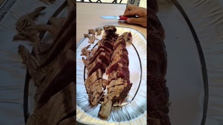 【カツオのタタキ】美味しすぎて1分で完食　#outdoors #アウトドア #キャンプ #ストレス発散 #おじさん #お酒 #料理 #ビール #カツオのたたき  #shorts #かつお