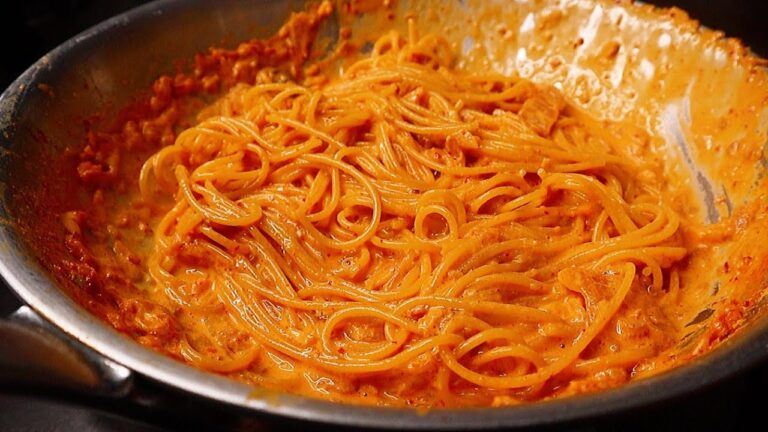 フライパン1つ！キムチの旨味最大限吸わせたパスタが異次元の旨さ！『キムチクリームパスタ』の作り方