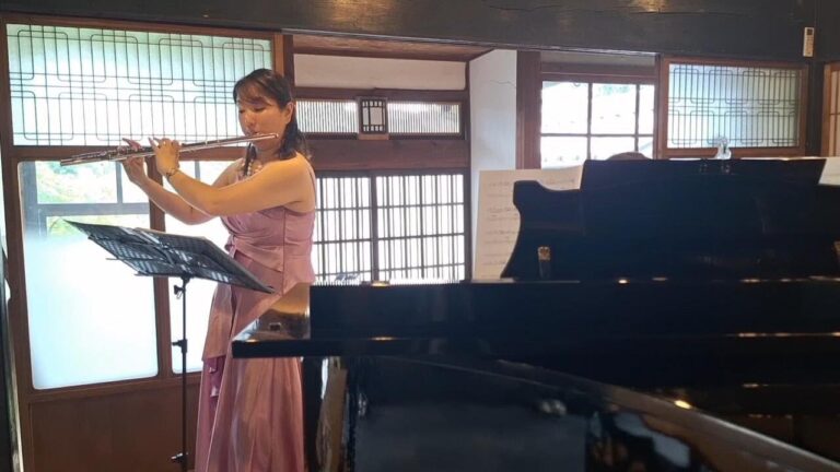 『涙そうそう』花ふうせんコンサート　フルート：審良 彰子　ピアノ：山田 紗耶加　　国登録有形文化財 「旧小國家　旬の玉手箱 あまみ」