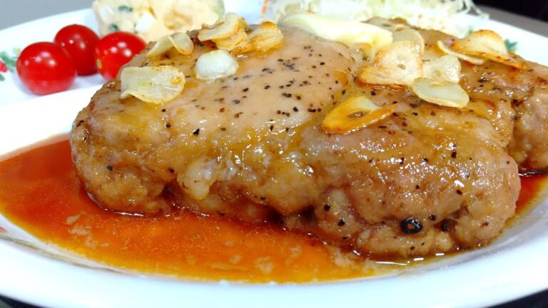 厚切り豚ロース肉のトンテキに、ガリバタ照り焼きソース添え。#japanese #food #cooking #home