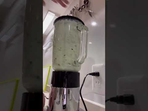 小松菜バナナスムージー