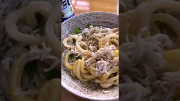 簡単 釜玉しらすうどん スマル亭でも蕎麦でもないですが#shorts