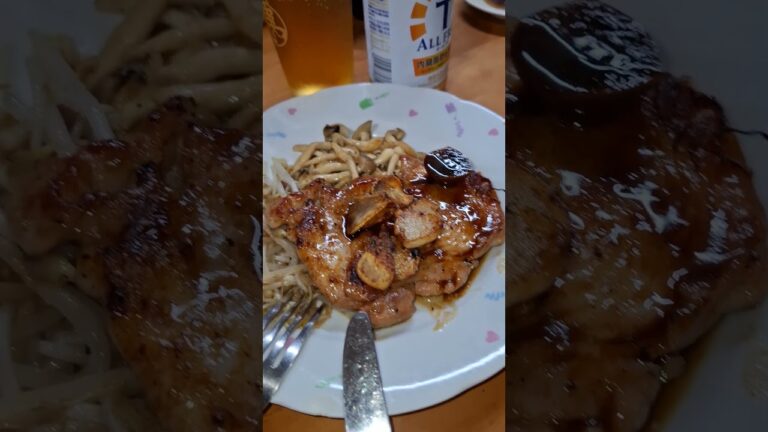 ８月28日の晩ごはんは、チキンソテーガーリック醤油かけと3種のお刺身でした🙆