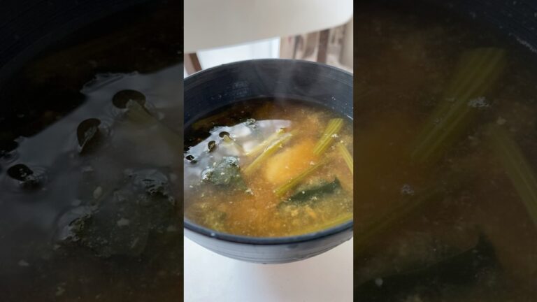 じゃがいもとほうれん草の味噌汁#shorts