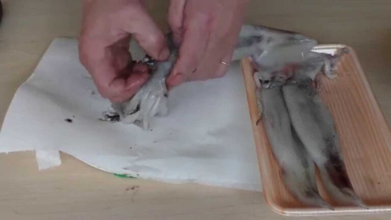 イカ　ＢＢＱなどの丸焼き　下処理　胃袋の取り方