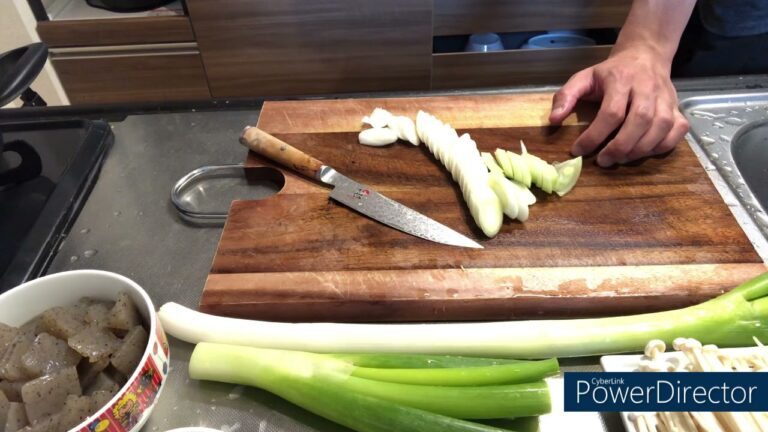 ちょっとした記念日と季節料理？郷土料理！「山形の芋煮」作った！