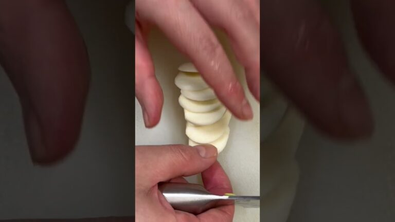 ニンニクの千切り【キャベツと鶏肉の煮込み】