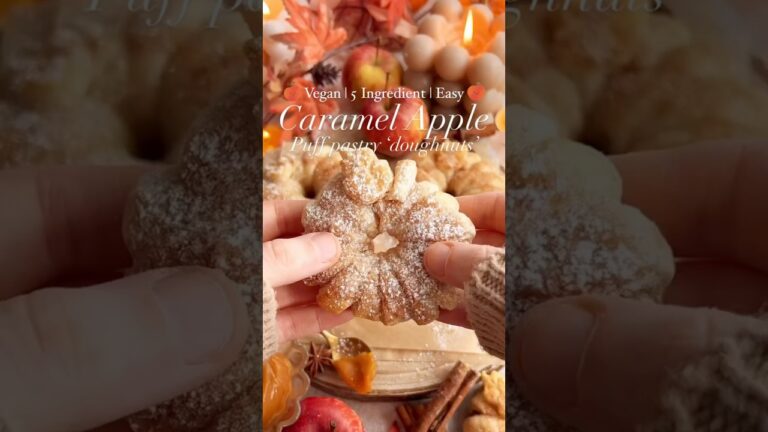 Caramel Apple Doughnuts 🍎🍩 #falldesserts #fall #appledonut
