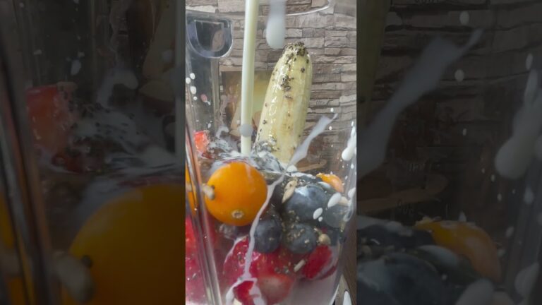 Tropical Berry Smoothie with Physalis & Seeds #asmr #asmrsound #kitchen