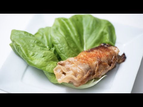 硬くなったお餅もふんわり！「 お餅と豚肉の野菜巻き 」 もたれない・太らない！ 松田美智子 の 真夜中ごはん ＃10｜ kufura  [ クフラ ]