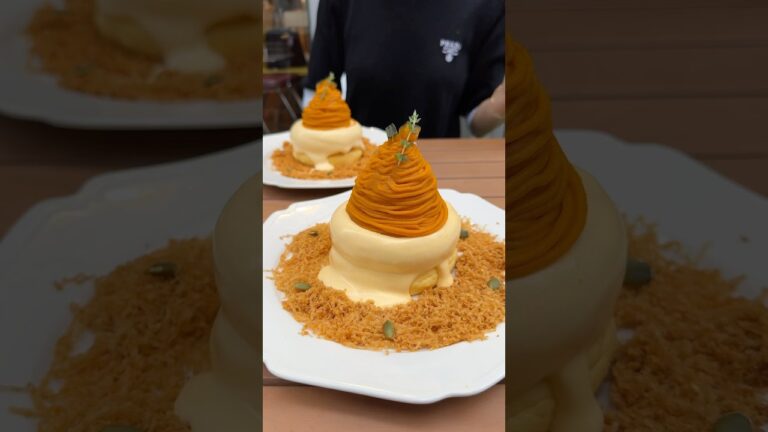 くりりんカボチャ×甘塩っぱいブラウンチーズが最高なかぼちゃパンケーキ🥞濃厚かぼちゃクリーム＆モンブラン、キャラメルアイスがたっぷり！#大好物は高カロリー #japan #cooking #asmr