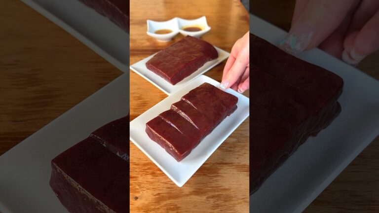 新鮮な極厚レバーと生肉ユッケが絶品！ゴマ油にたっぷり浸せば一瞬で完食する美味しさ【新井屋はなれ：東京 渋谷】