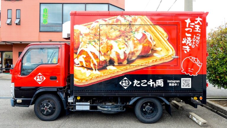 たこ焼き１日３０００個！？爆売れ必至の鉄板めし屋が衝撃すぎた丨焼きそば・お好み焼き