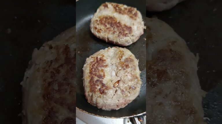 お肉屋さんのハンバーグ〜赤ワインソース☆お家で築地メシ/お肉編