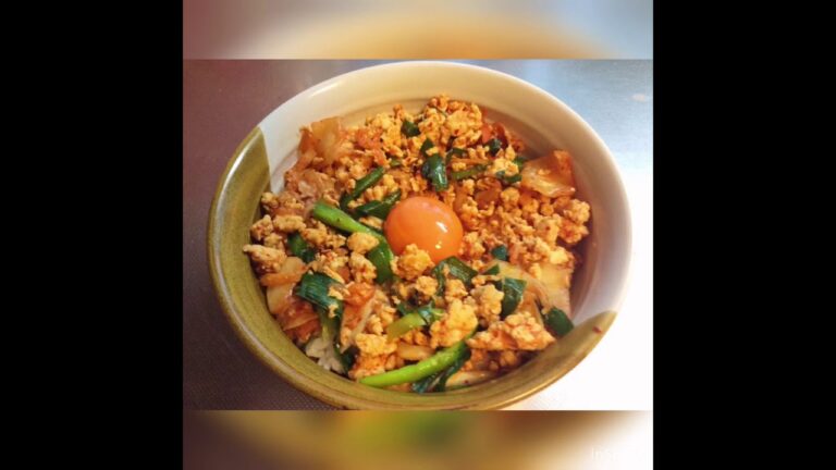 鶏ひき肉の変わり種親子丼