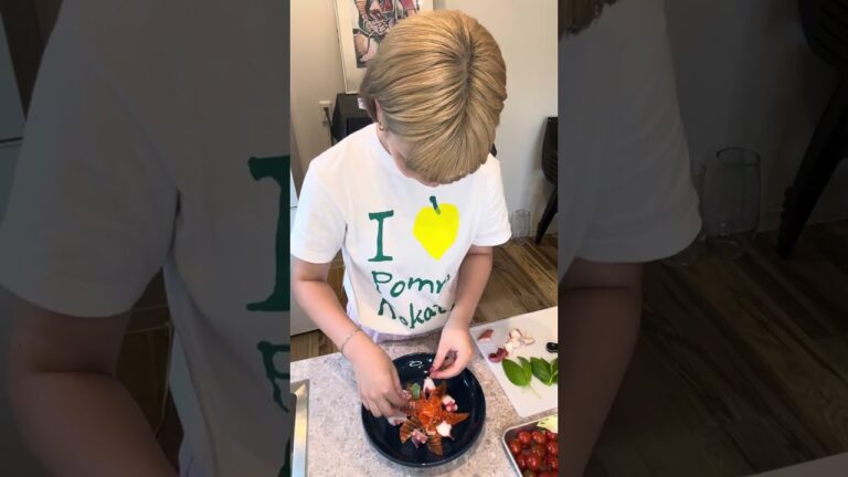 【白木果樹園】フィンガーライムとサーモンのカルパッチョ