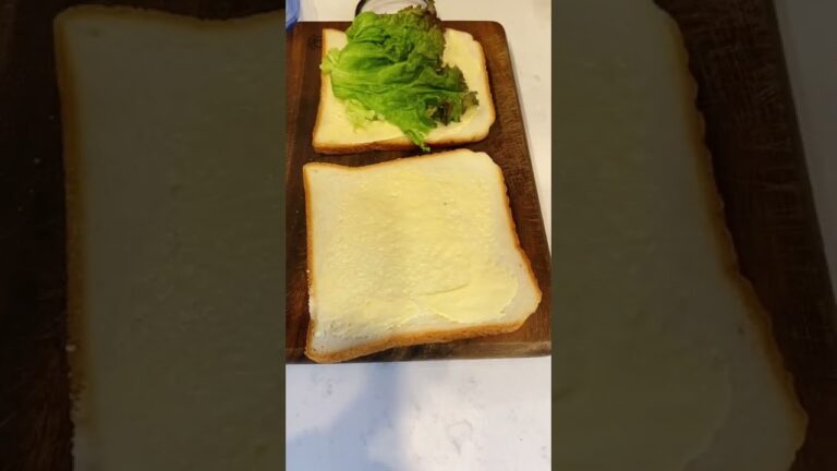 給料日前でもお肉をいっぱい食べたい！🍖ローストビーフサンド🥪