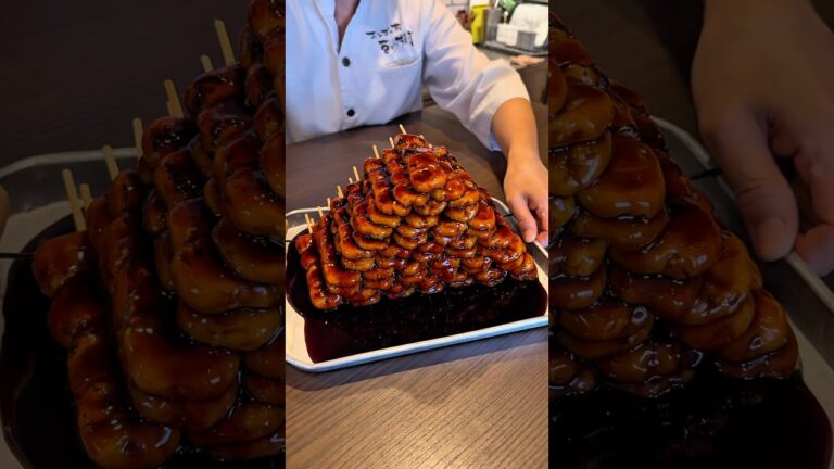 もちもちのみたらし団子を食べなら！