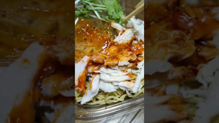 新発売セブンイレブン　香辣油仕立て四川風よだれ鶏冷やし麺#shorts #コンビニ