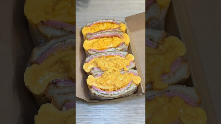 卵6個で作るチーズオムレツサンドイッチ🥪