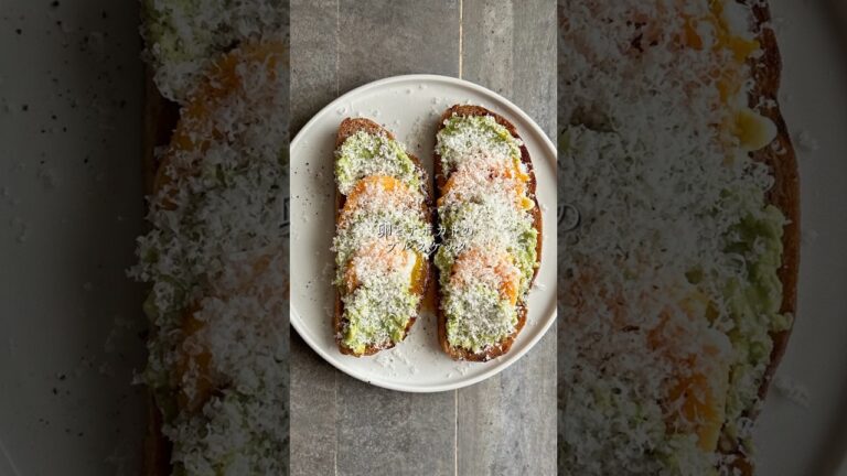 卵とアボカドのブルスケッタ