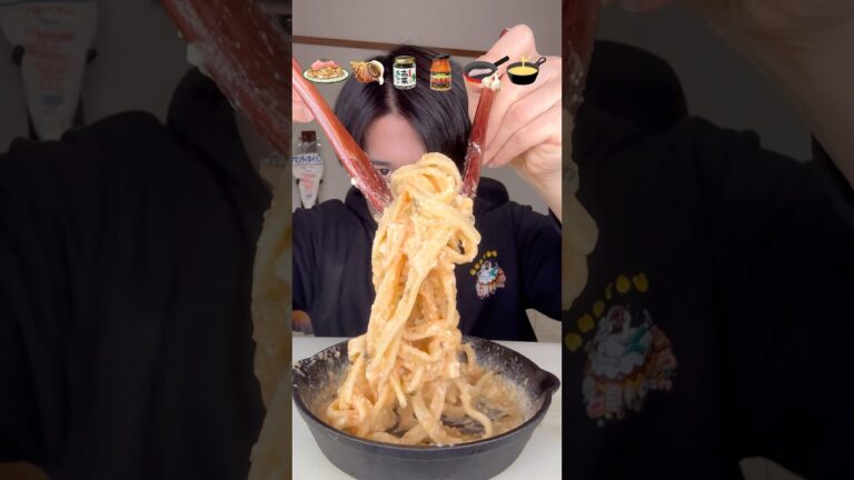 【大食い】明太子パスタをアレンジして爆食い#shorts #モッパン #大食い #飯テロ #mukbang #asmr