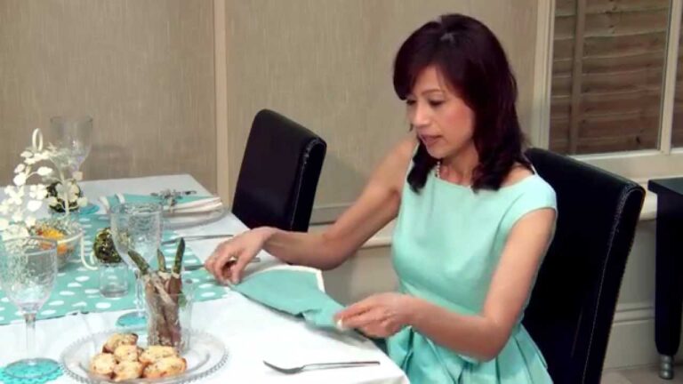 Party Food! (茹でアスパラの生ハム巻き＆海老マヨトースト)