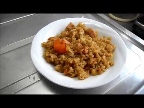 カレーチャーハンを作る　残ったカレーを使用