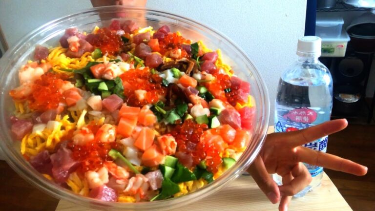 コストコの巨大ちらし寿司を大食いするとバズると信じてる私は安直で滑稽でしょうか？答えは・・・