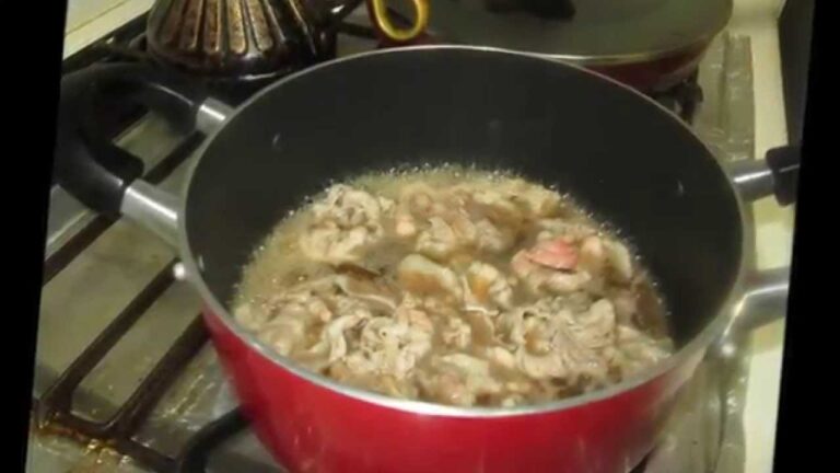 『豚玉丼』：別名「他人どんぶり」