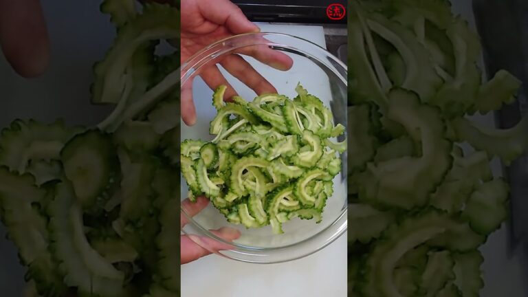 【料理】ゴーヤの簡単サラダ♪【レシピ】#shorts  #おうちごはん #簡単レシピ #料理 #飯テロ #お手軽料理  #japanesefood  #cooking