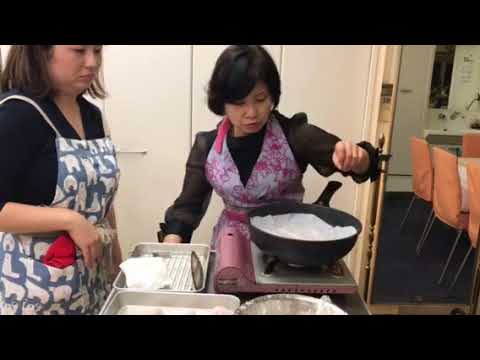 肉団子の油極少量で揚げ方（DoCook銀座料理教室）