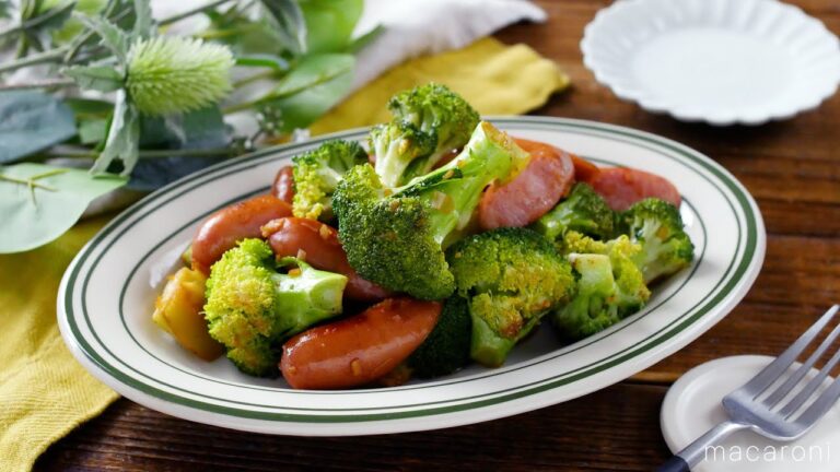 【ブロッコリーとウインナーのガーリック炒め】ごはんにもお酒にもよく合う！