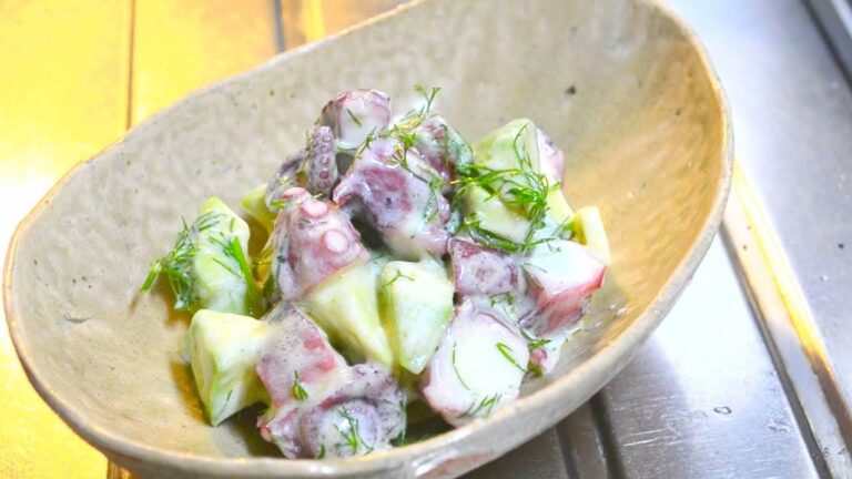 タコとアボカドのヨーグルトサラダの作り方　　How to make avocado salad with yoghurt and octopus