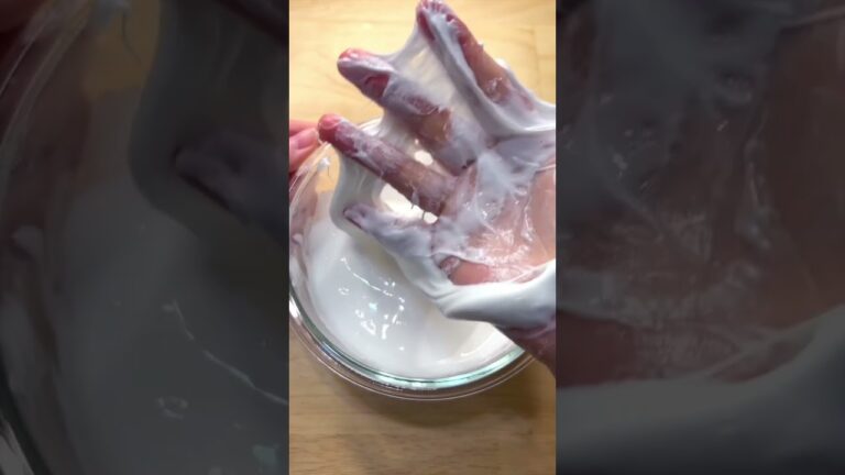 洗濯のりもホウ砂も使わないで作るスライム