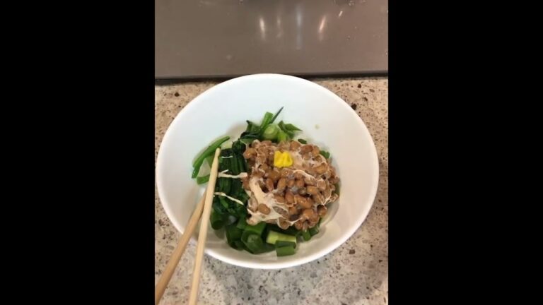 ネギとほうれん草に納豆をまぜるだけ(高速版)