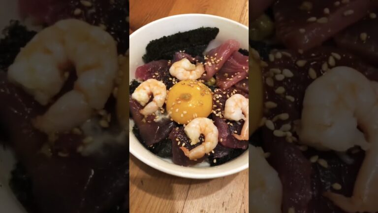 マグロユッケ丼