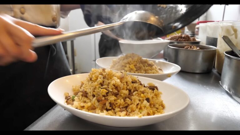 客の８割が麻婆注文！１日３００人が来店する最強中華店のランチ営業に密着！