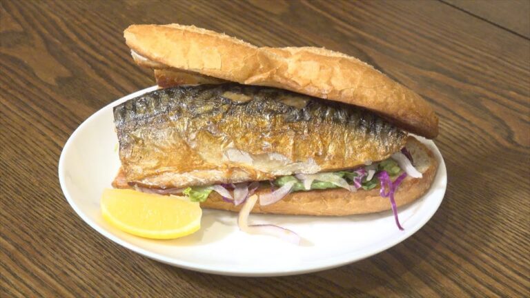 世界三大料理、トルコのサバサンドがうますぎWWW#shorts