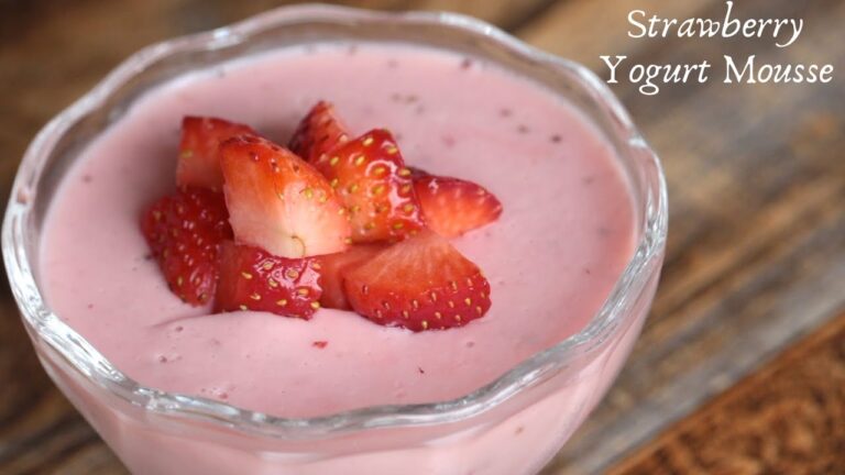 Strawberry Yogurt Mousse / イチゴとヨーグルトのムース 【腸活スイーツの定番】