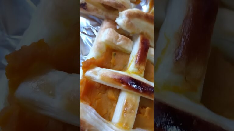 🎃冷凍パイシートで、カボチャパイ🥧🎃ウインナーパイも作ってます🤗🩷🩷🩷ウマー簡単レシピ🧡🧡🧡🎃カボチャ消費に