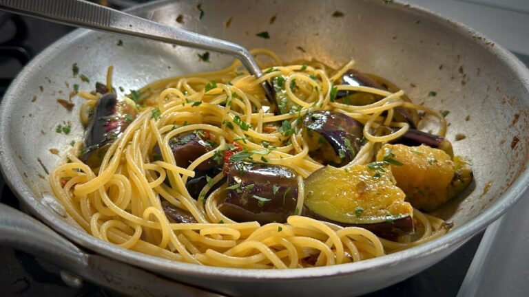 ナスが最高に美味しい！【茄子のペペロンチーノ】イタリアの定番パスタ