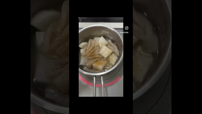 ばあちゃんに教わったしみしみ大根こんにゃく！#よるごはん #簡単ご飯 #簡単レシピ #ごはんのお供 #ばんごはん #こんにゃく #大根 #大根料理 #煮物 #節約 #節約レシピ #節約主婦 #ワーママ