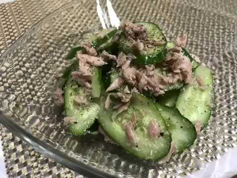 【簡単レシピ】きゅうりとツナの黒こしょう和え