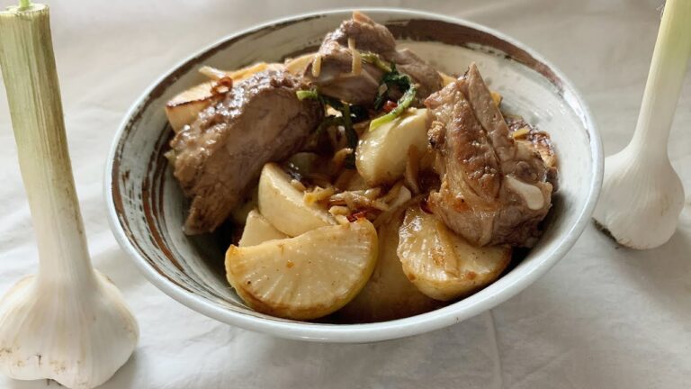 【有元葉子レシピ】香ばしい風味が食欲倍増☆干し大根とスペアリブの煮物