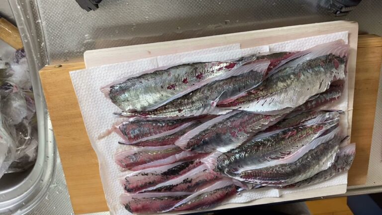 めんつゆを使ったアジの漬け