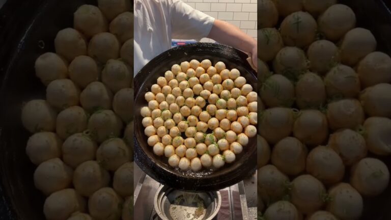 南京町の人気焼き小籠包！YUNYUN